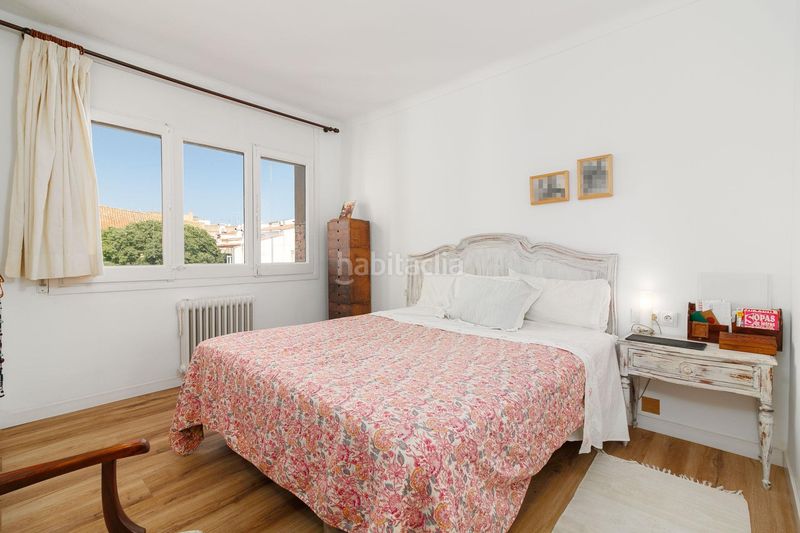 Foto 8efb62af-08f8-42a9-bbfd-151cb8eaf3c4. Pis amb calefacció a Centre Figueres