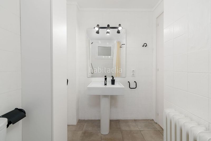 Foto df1c0d59-be0b-432a-b88f-eca9dcd123c5. Pis amb calefacció a Centre Figueres