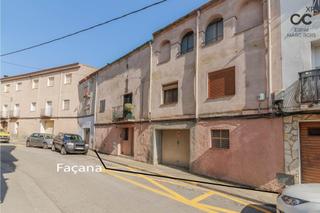Casa a Castelló d´Empúries. Un lienzo esperando tu visión  casa de pueblo para crear sin lím