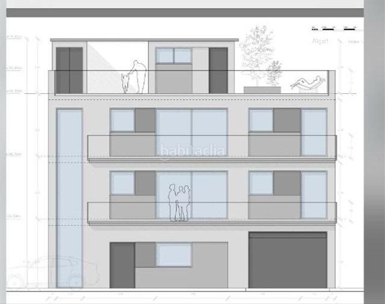 Foto f7a410f8-ddf0-46cf-b3d6-925f14f1e358. Casa amb aparcament a Castelló d´Empúries