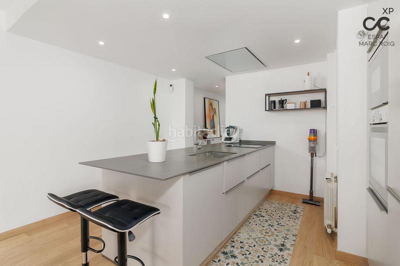 Foto 21745aba-3abd-4816-b976-f8af8a20db35. Duplex con riscaldamento parcheggio in Creu de la Mà Figueres