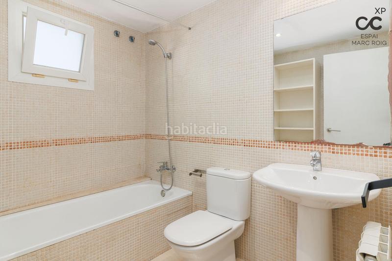 Foto bd3478ba-f8fc-4747-89a2-8f4f8d8ca7b4. Duplex con riscaldamento parcheggio in Creu de la Mà Figueres