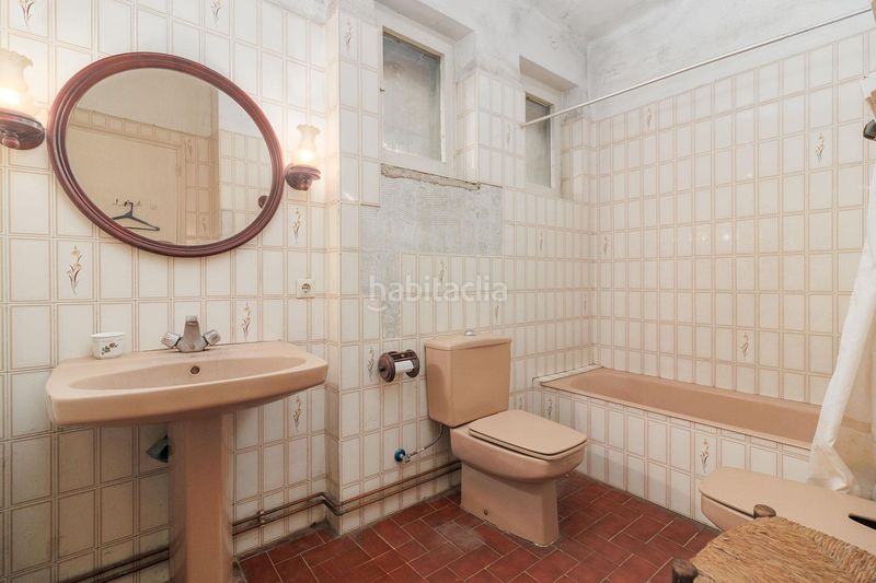 Foto a83bc39c-7cc9-4982-804b-a9e3cb1fab0b. Planta baixa a Centre Figueres