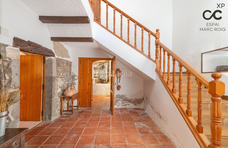 Foto c29cbdf7-d51a-489a-b72d-b44287efcb8e. Masia amb calefacció aparcament a Siurana