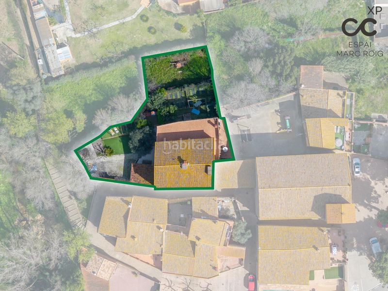 Foto fab62f18-7fc6-4258-a002-1061fc316a1c. Masia amb calefacció aparcament a Siurana