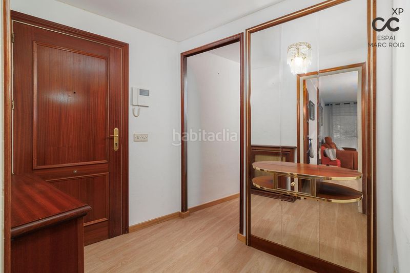 Foto 29849025-2ed9-4af4-b41d-25026b5082f3. Pis amb calefacció aparcament a Poble Nou-Olivar Gran Figueres