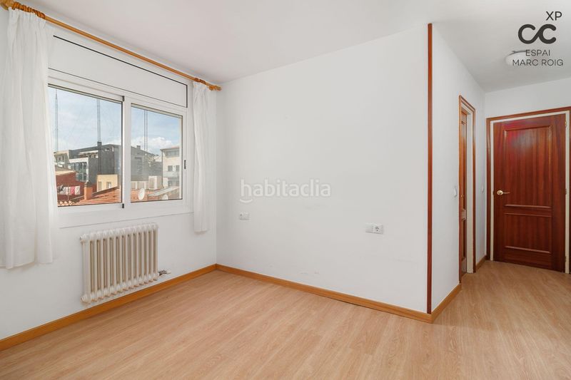 Foto a22db398-f596-4d33-aee0-edfb9880abc4. Pis amb calefacció aparcament a Poble Nou-Olivar Gran Figueres
