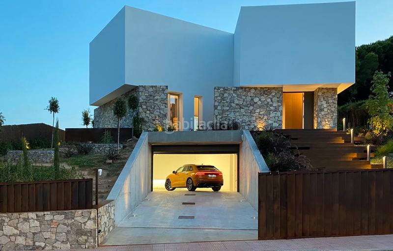 Foto 7728aae4-86da-4e77-b83a-7dd3dbe690fb. Maison avec cheminée chauffage parking piscine dans Teià