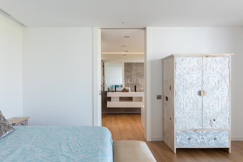 Foto c8630807-3035-4870-9ccc-0b2956e9b50c. Maison avec cheminée chauffage parking piscine dans Teià