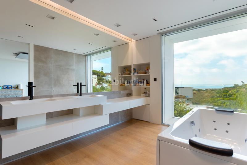 Foto f09d833a-fa13-4cde-a9e8-0198e16ab6d7. Maison avec cheminée chauffage parking piscine dans Teià