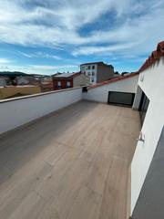 Affitto Duplex in Carrer d'anselm clavé 68. Obra nueva - dúplex