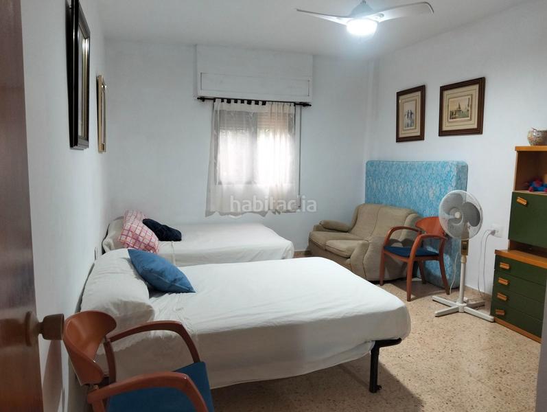 Foto 33cad3e3-243e-4f28-89a5-71294262dc72. Chalet with fireplace pool in Vilamarxant