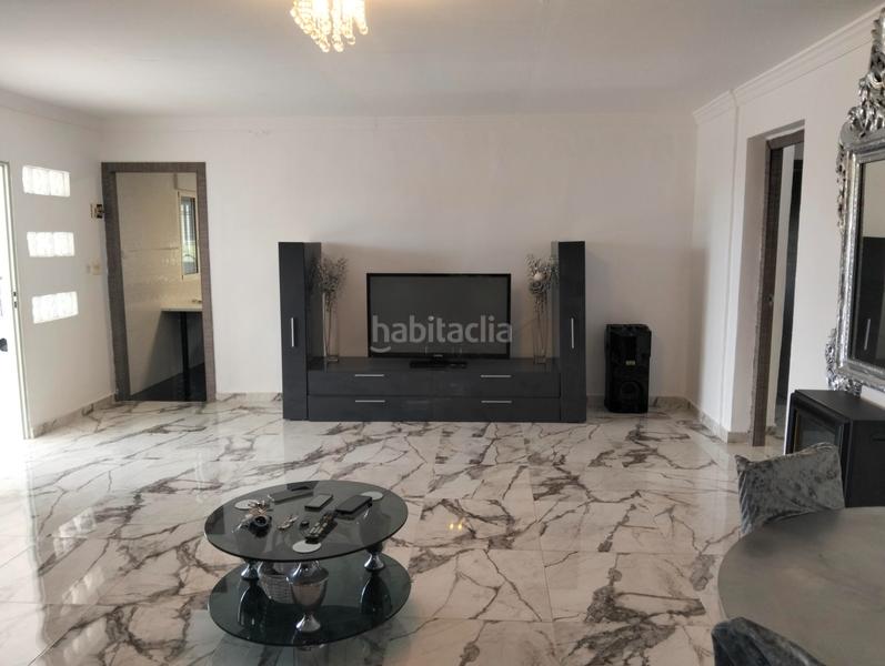 Foto 16caa8cf-f426-48e5-a9e1-5851bbc4fc09. Xalet amb piscina a Riba - roja de Túria