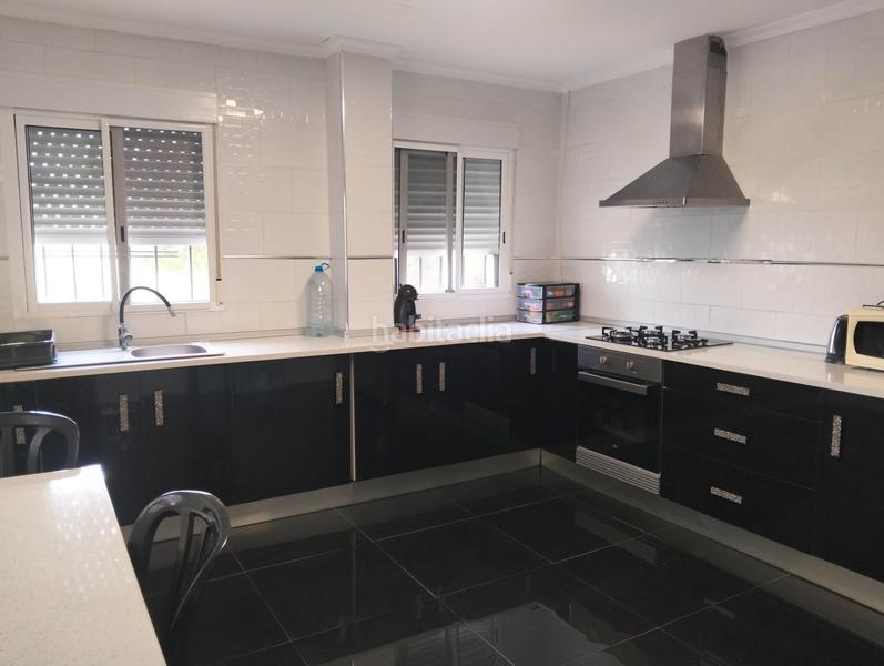 Foto 42034329-b342-4353-a840-316f3a022634. Xalet amb piscina a Riba - roja de Túria