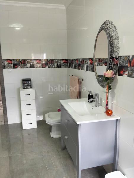 Foto 8a89f66c-00f5-48e4-9fc4-33f3d6537395. Xalet amb piscina a Riba - roja de Túria