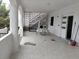 Xalet a Riba - roja de Túria. ?? chalet reformado con piscina y gran parcela en zona tranquila