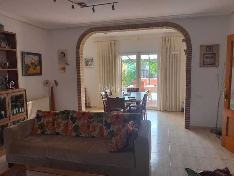 Foto 458f3d36-b00e-407f-894a-56e72c6d06d5. Casa adossada amb piscina a Riba - roja de Túria