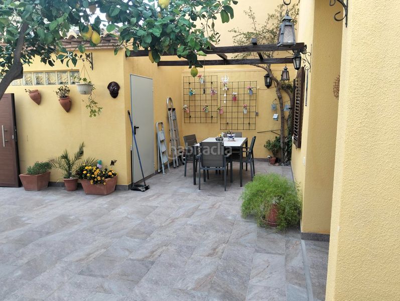 Foto 72508214-c0a3-4a75-ac6e-ff24cb692da6. Casa adossada amb piscina a Riba - roja de Túria