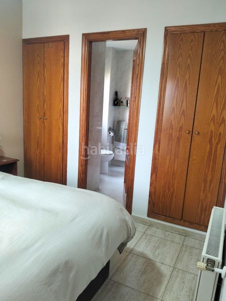 Foto 740d08ce-231b-412f-9906-46ab5ccaea3d. Casa adossada amb piscina a Riba - roja de Túria