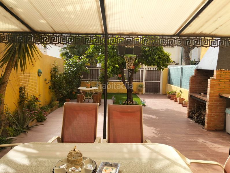 Foto 804c1a62-e69f-4233-9b4b-d54cc9f197fc. Casa adossada amb piscina a Riba - roja de Túria