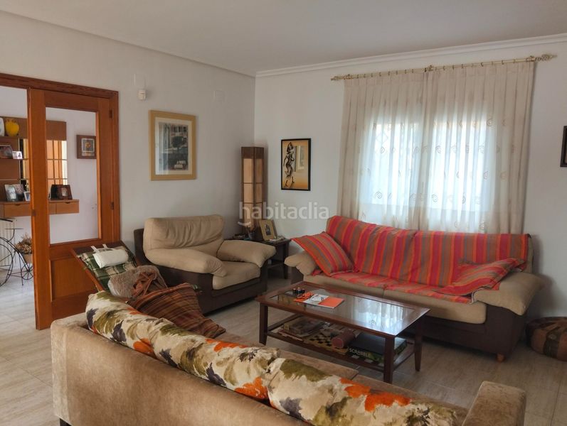 Foto a24ac17d-da84-4a8e-9678-6de2c8d0ffcb. Casa adossada amb piscina a Riba - roja de Túria