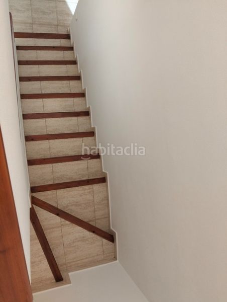 Foto c63d0e3c-afc6-4da2-b67c-95485e2fc34b. Casa adossada amb piscina a Riba - roja de Túria