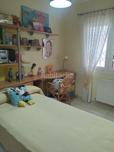 Foto e17e6c2f-1e9f-4389-b7fc-5b39e48a7ecc. Casa adossada amb piscina a Riba - roja de Túria