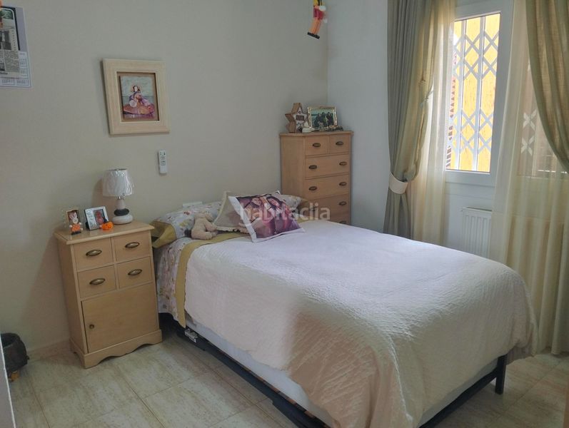 Foto e9bee442-709e-4e78-8f52-52ffc310aabc. Casa adossada amb piscina a Riba - roja de Túria