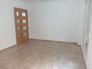 Flat in Vilamarxant. Piso en venta en vilamarxant con garaje y trastero