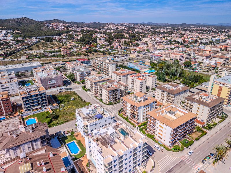 Foto dccaf57e-b2fb-4b6c-a65d-d3007830b517. Pis amb calefacció aparcament a Segur de Calafell nucli urbà Segur de Calafell