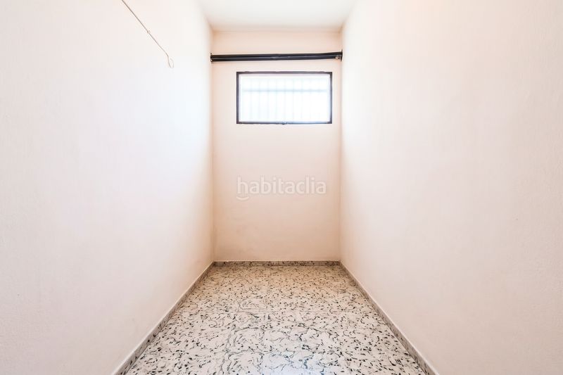Foto 8f77e787-8199-4144-b2e9-177e876f3f4f. Xalet amb calefacció aparcament a Ampolla (L´)