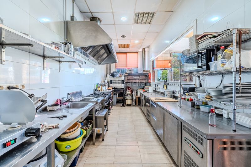 Foto aa131513-3dd9-47e0-82c0-23db77eb0573. Local comercial amb calefacció a Deltebre