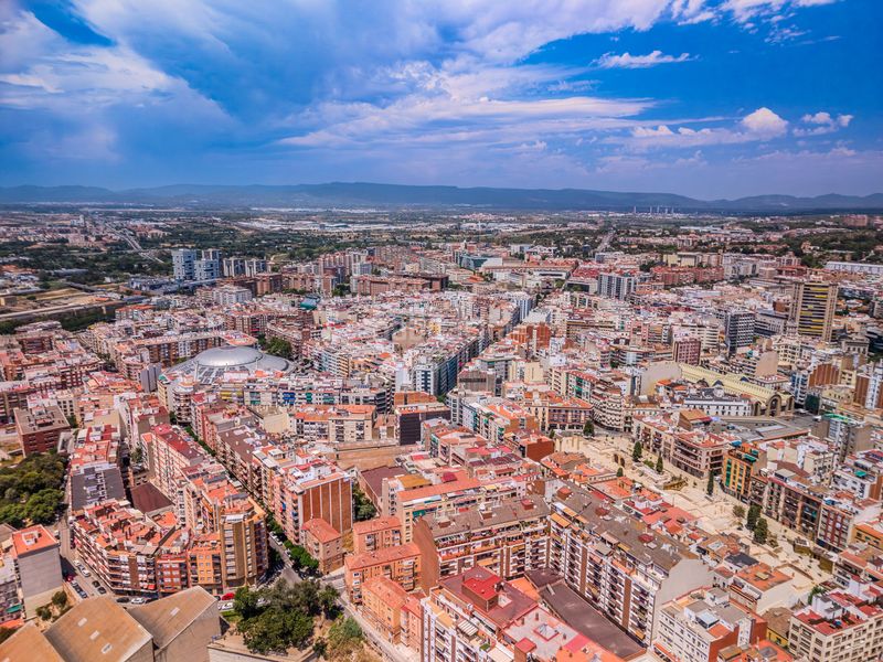 Foto 7d36b34b-d639-41ca-9699-1f2b71ba8184. Edifici a Eixample Tarragona