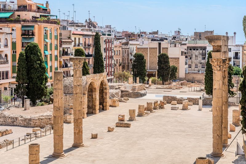 Foto a5c20297-4dde-458e-b2d5-157ee8311451. Edifici a Eixample Tarragona