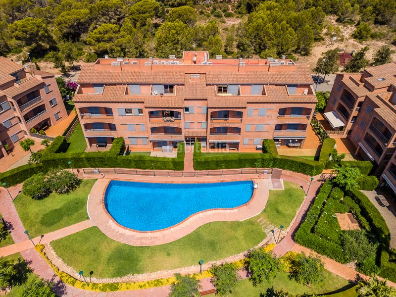 Foto a0d2d70d-554c-4243-a18b-54f0ea4905ef. Dúplex amb calefacció aparcament piscina a Marina de Sant Jordi Ametlla de Mar (L´)