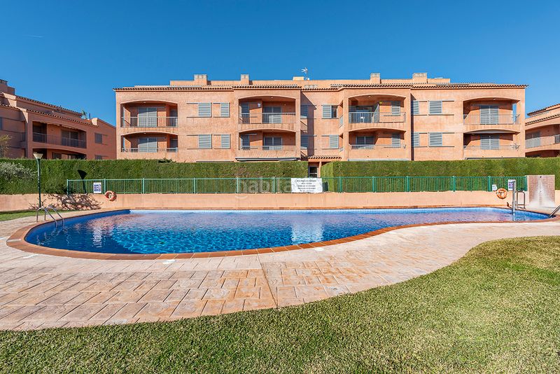 Foto baf490be-8af0-475d-a0ca-6ac5d42d2610. Dúplex amb calefacció aparcament piscina a Marina de Sant Jordi Ametlla de Mar (L´)