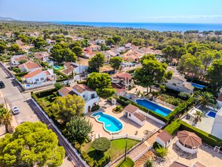 Chalet  Carrer castella. Chalet independiente en venta en castella-3 cales 50, l'ametlla