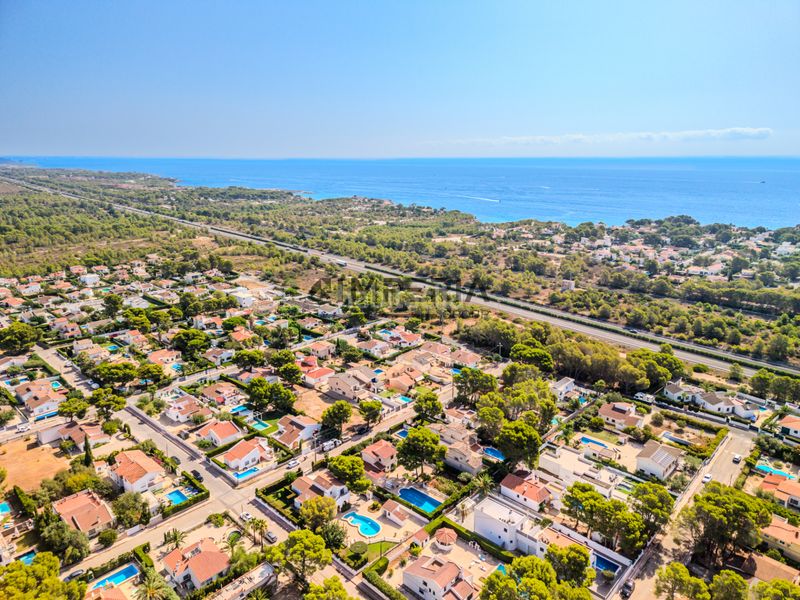 Foto 9d30c047-245f-44f0-b5b9-ac94494f93a5. Chalet  independiente en venta en castella-3 cales 50, l'ametlla de mar en Ametlla de Mar (L´)