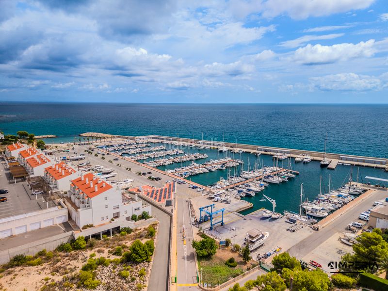 Foto fed996e8-fb21-468b-a283-eff59a60e3c1. Xalet amb xemeneia calefacció aparcament a Calafat Ametlla de Mar (L´)