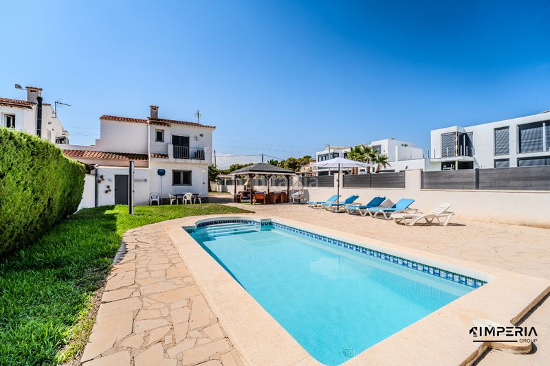 Foto 4dfa2e3a-45c5-482e-9a08-5b7cc6a457f4. Xalet amb piscina a Les Tres Cales Ametlla de Mar (L´)