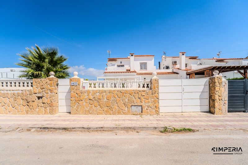 Foto 9c7f106f-8556-4553-9572-8abe724d1216. Xalet amb piscina a Les Tres Cales Ametlla de Mar (L´)