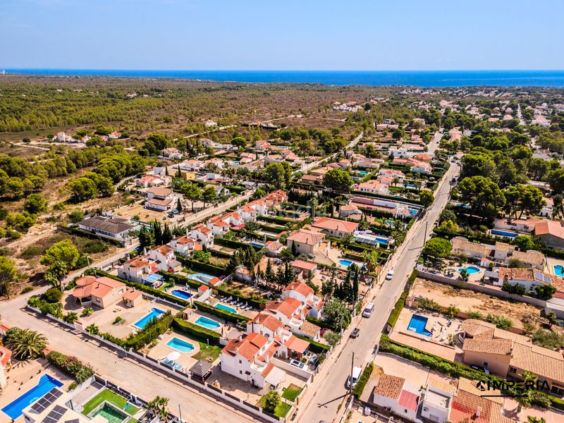 Foto fdcef9e7-fa93-4f3c-99ba-ca4b93e26f5c. Xalet amb piscina a Les Tres Cales Ametlla de Mar (L´)