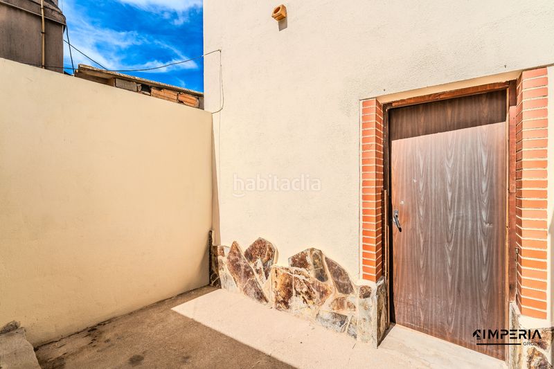 Foto c59fb928-34e1-435b-9be0-ef8fa266f0af. Xalet amb aparcament a Deltebre