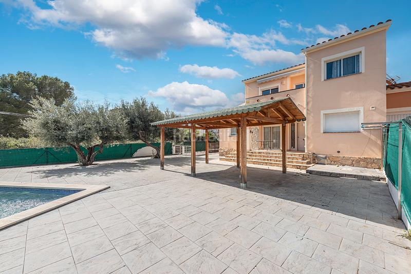 Foto 1073257f-cdbc-45bc-a883-c8ba5bbbddef. Chalet mit heizung parking pool in Les Tres Cales Ametlla de Mar (L´)