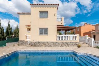 Chalet  Avinguda de les tres cales