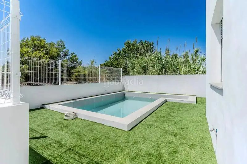Foto 8f4d0568-a4d0-46d8-a4d1-912bb72f165a. Casa adossada amb calefacció piscina a Deltebre