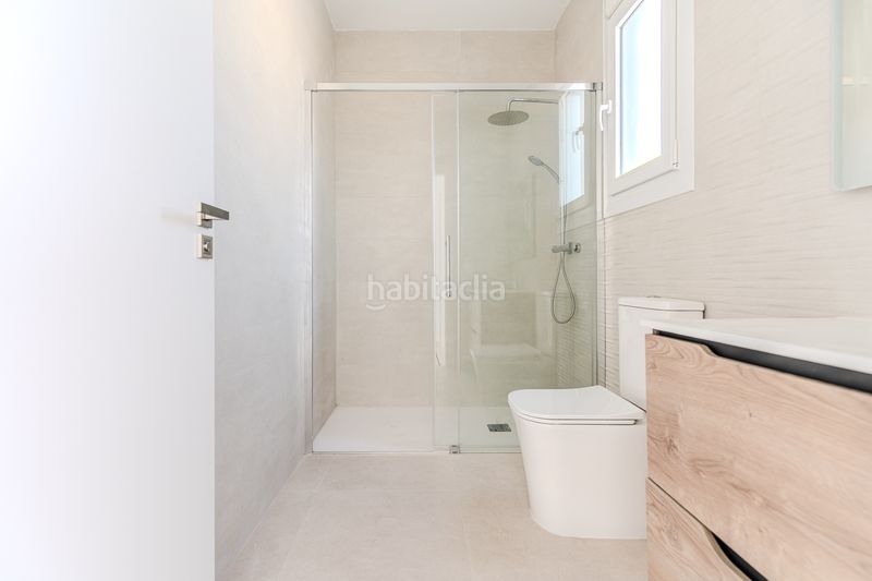 Foto c714ff4d-d371-41dc-a0cf-7d5a070413d1. Casa adossada amb calefacció piscina a Deltebre