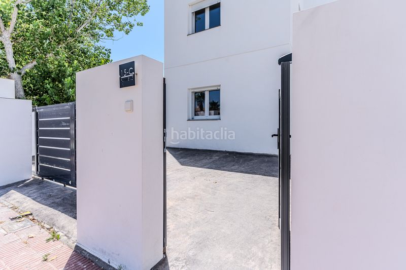 Foto cbccd213-3a9d-4bf9-bdd4-33ca26cb6301. Casa adossada amb calefacció piscina a Deltebre