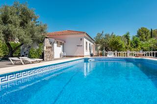 Casa a Les Tres Cales. Estupendo chalet en las tres calas