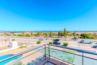 Doppelhaus in Deltebre. Chalet con espectaculares vistas al mar en riumar
